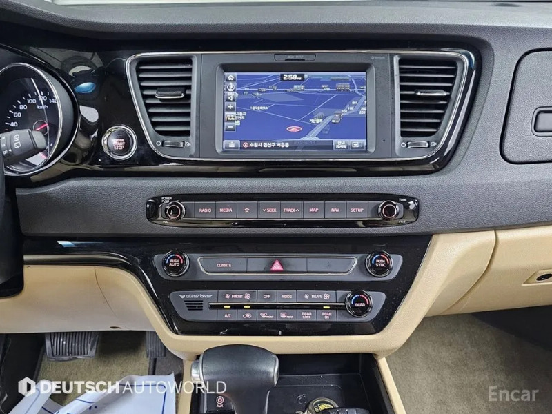 car KIA Carnival id56536 photo #14
