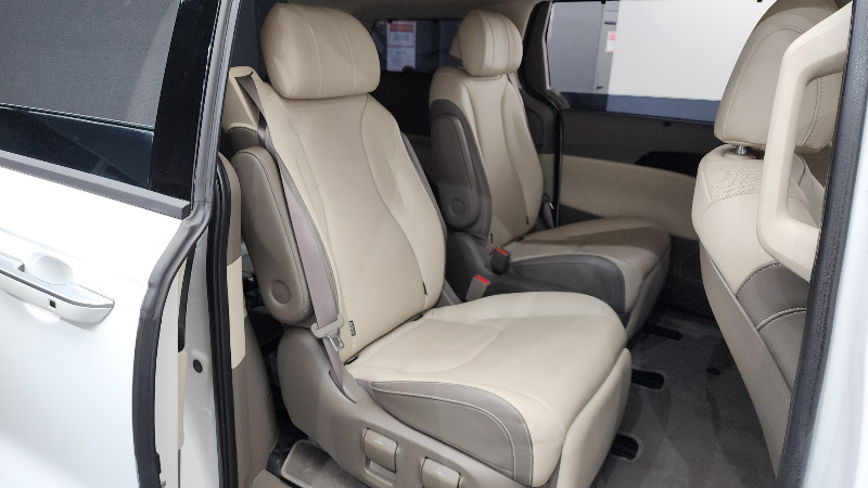 car KIA Carnival id56540 photo #11