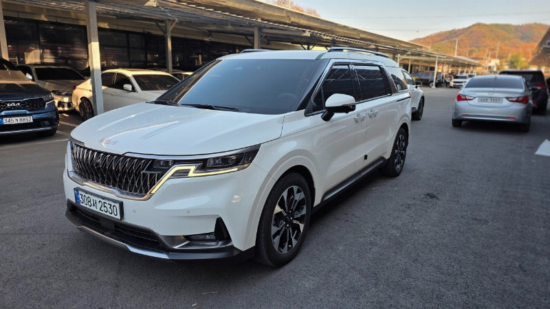 car KIA Carnival id56965 main photo