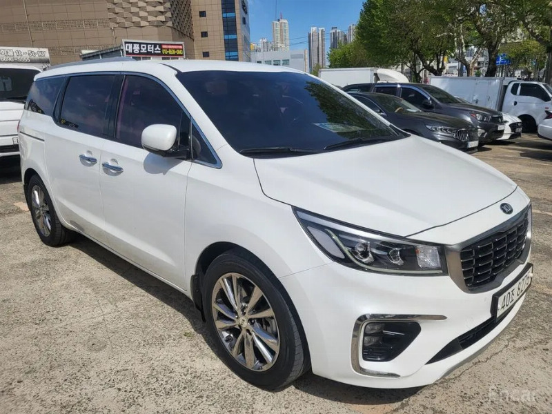 car KIA Carnival id56972 main photo