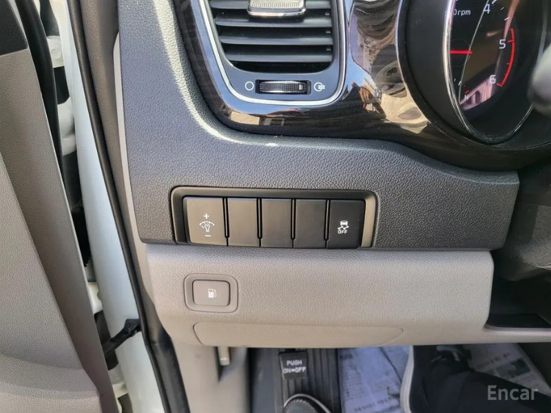 car KIA Carnival id56972 photo #12