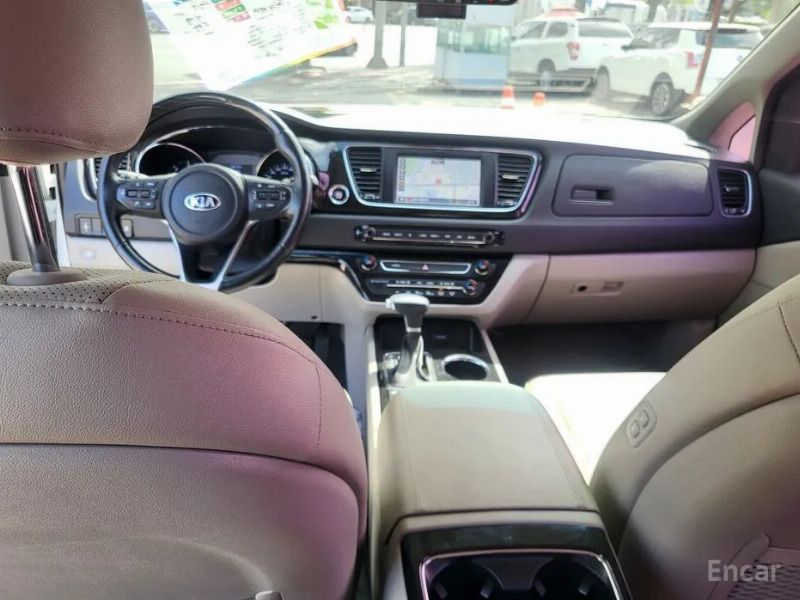 car KIA Carnival id56972 photo #15