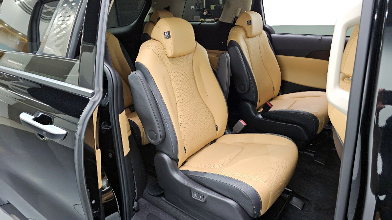 car KIA Carnival id56982 photo #12