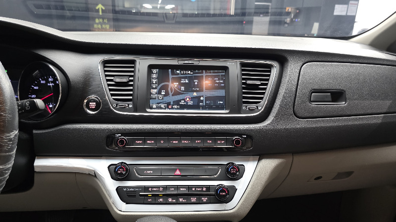 car KIA Carnival id56984 photo #15