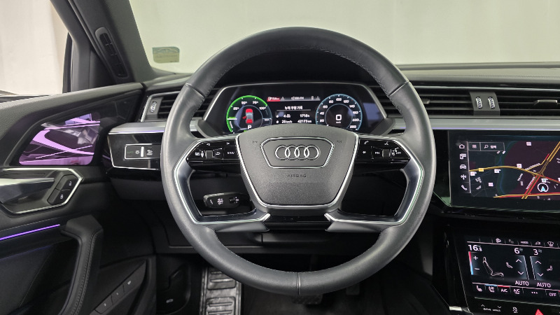 car Audi e-tron id57166 photo #12
