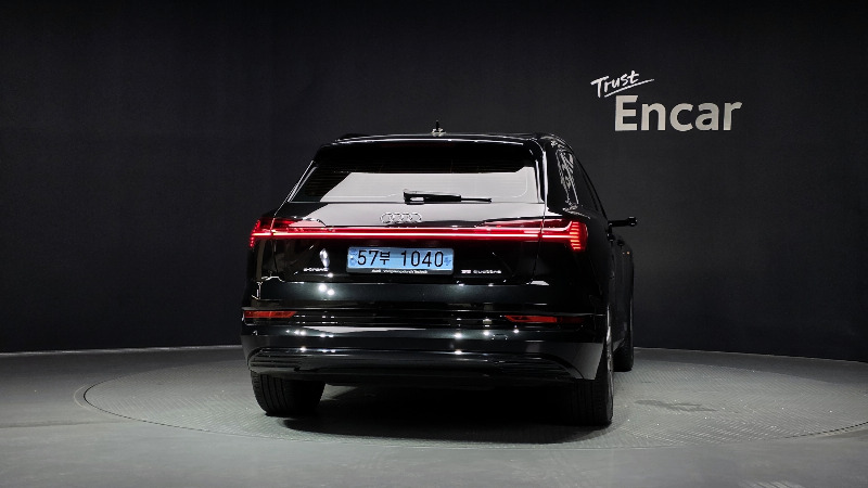 car Audi e-tron id57166 photo #4