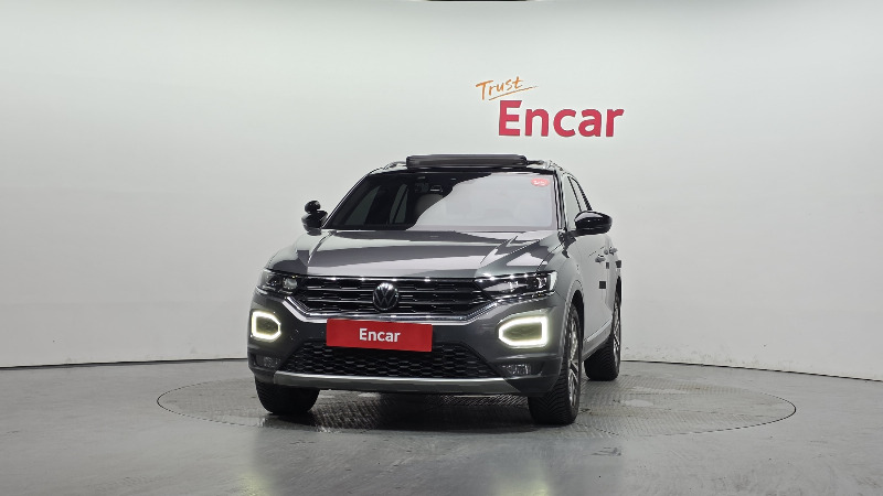 car Volkswagen T-Roc id57280 photo #3