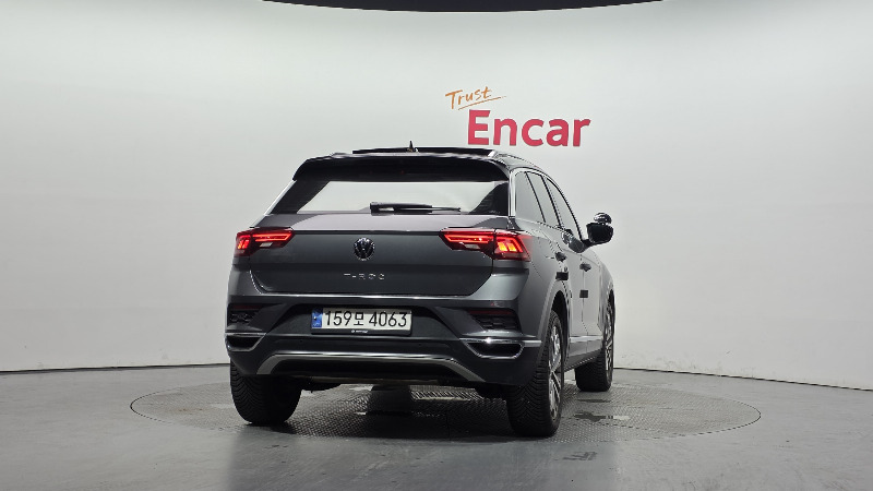 car Volkswagen T-Roc id57280 photo #4