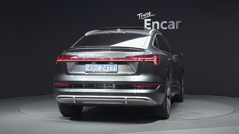 car Audi e-tron id57340 photo #4
