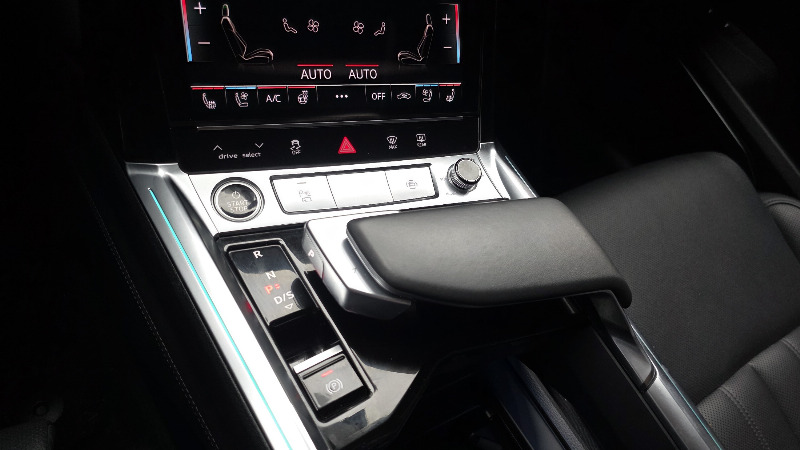 car Audi e-tron id57340 photo #9