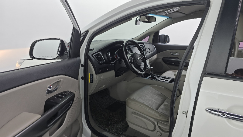 car KIA Carnival id57408 photo #10