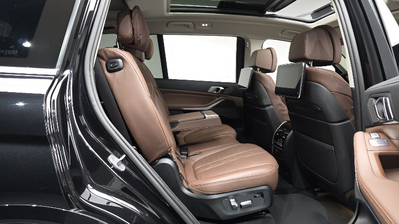 car BMW X7 id57459 photo #11