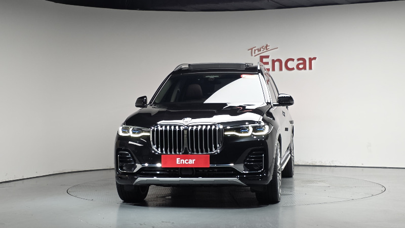 car BMW X7 id57459 photo #3