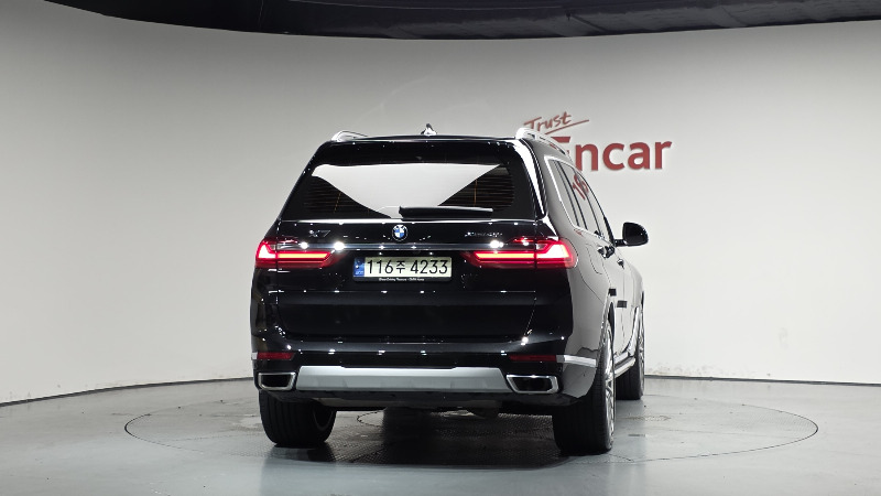 car BMW X7 id57459 photo #4