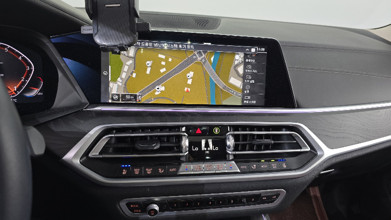car BMW X7 id57507 photo #14