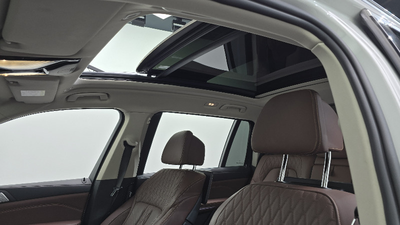 car BMW X7 id57507 photo #19