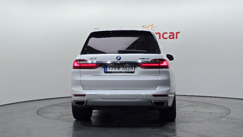 car BMW X7 id57507 photo #4