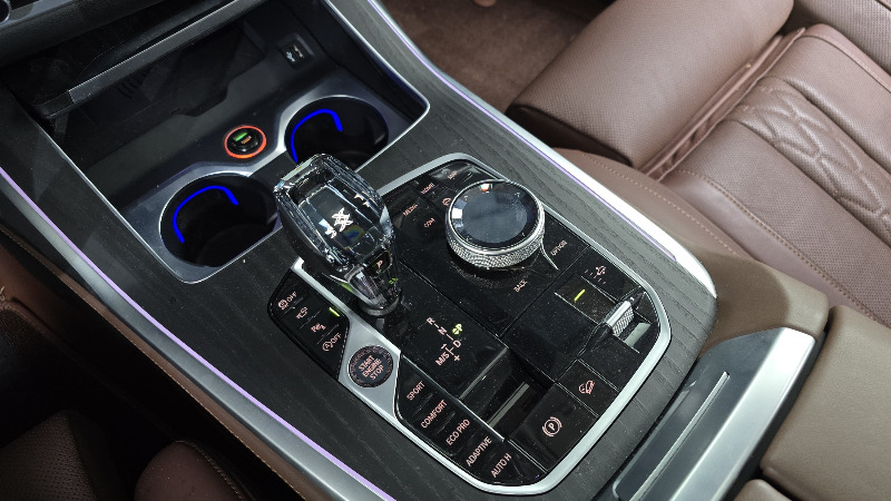 car BMW X7 id57507 photo #9