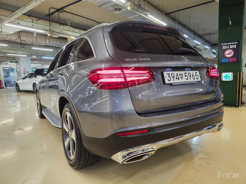 car Mercedes Benz GLC id57590 photo #3