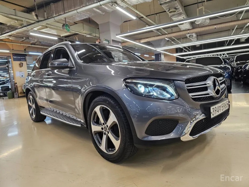 car Mercedes Benz GLC id57590 photo #4