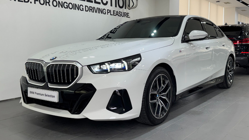 car BMW 5 Series id57621 main photo