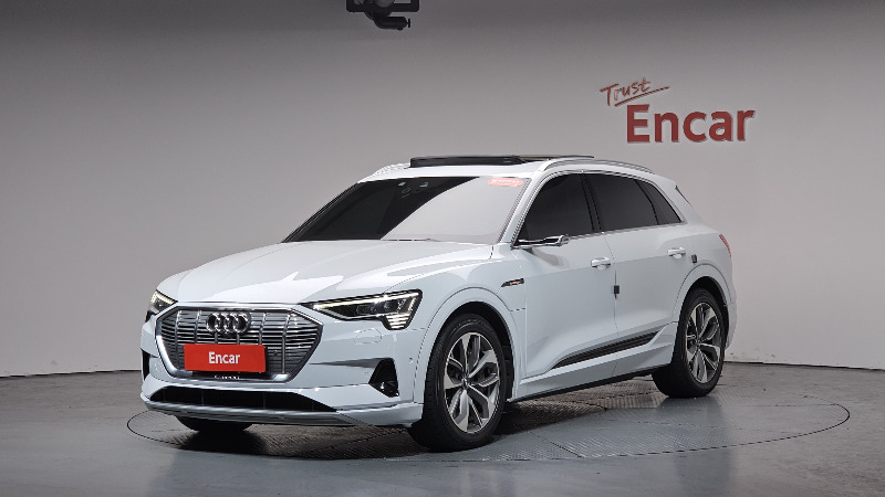 car Audi e-tron id57652 main photo