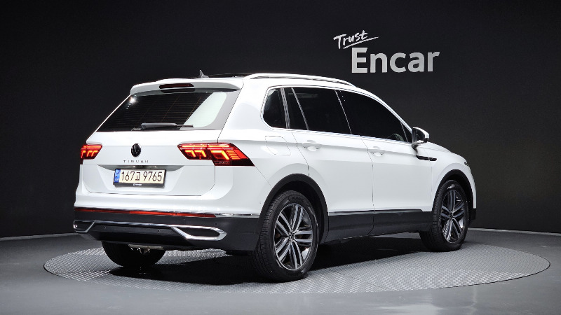 car Volkswagen Tiguan id57726 photo #2