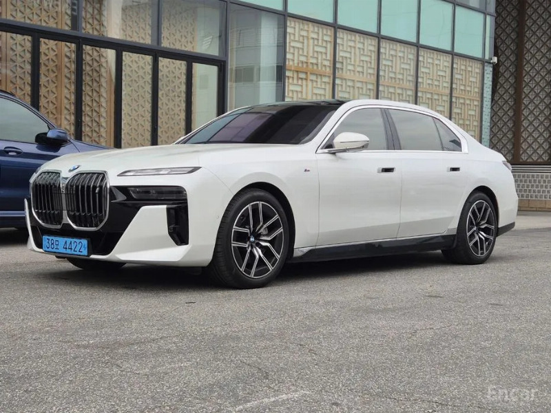 car BMW i7 id57750 main photo