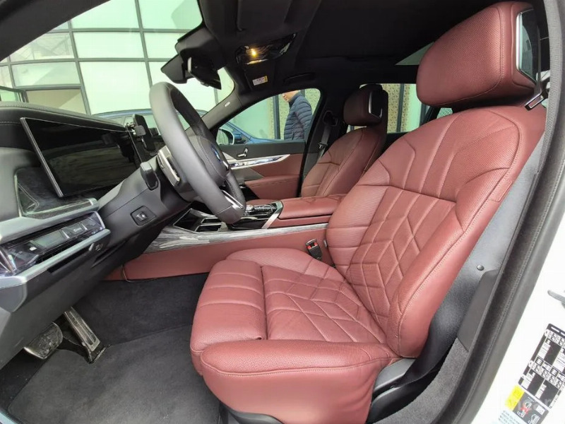 car BMW i7 id57750 photo #10