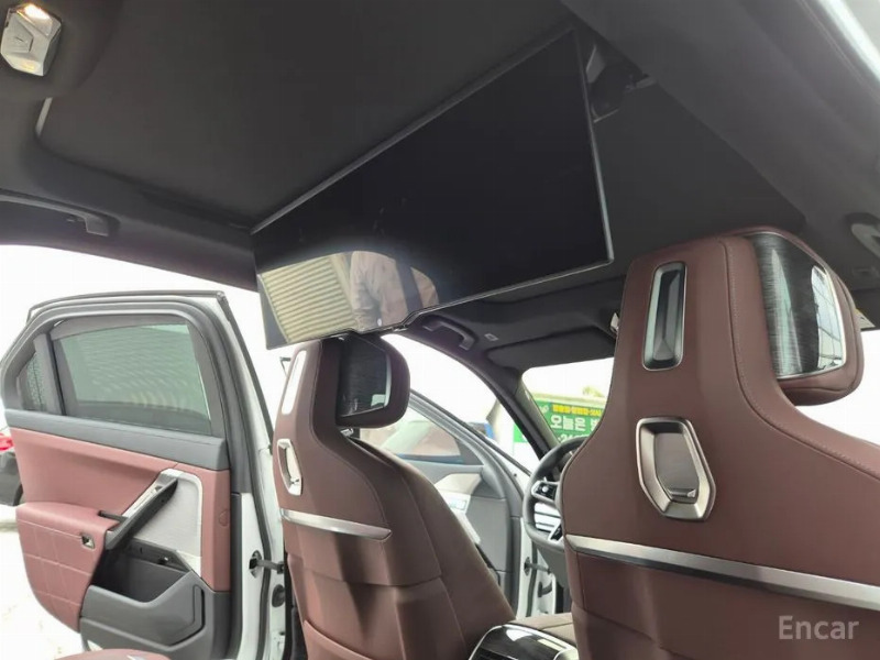 car BMW i7 id57750 photo #12