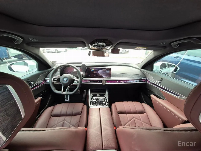 car BMW i7 id57750 photo #7