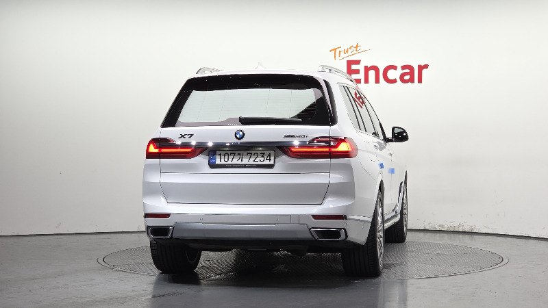 car BMW X7 id57799 photo #4