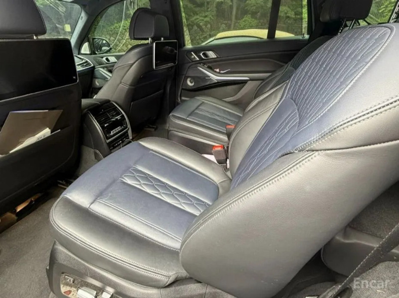 car BMW X7 id57800 photo #7
