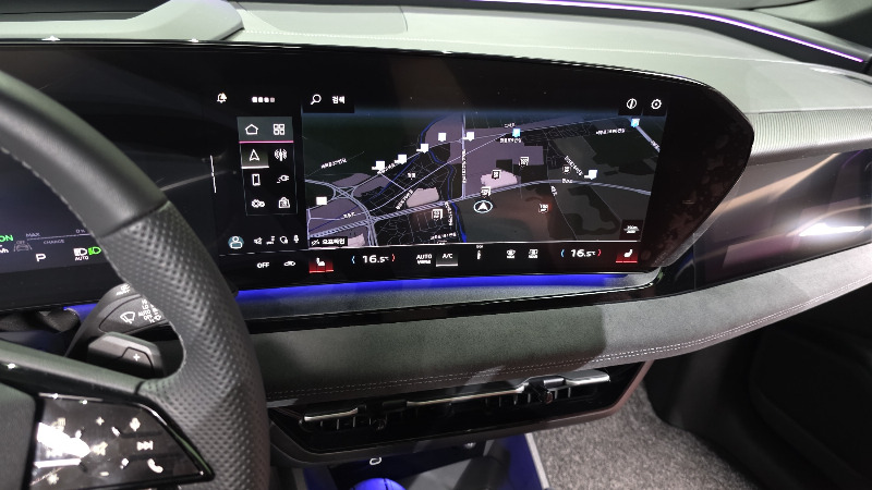 car Audi SQ6 e-tron id57853 photo #13