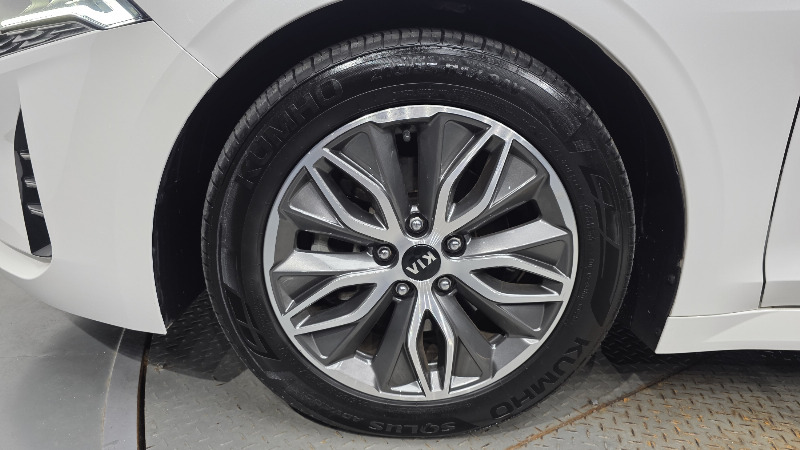 car KIA K5 id57910 photo #5