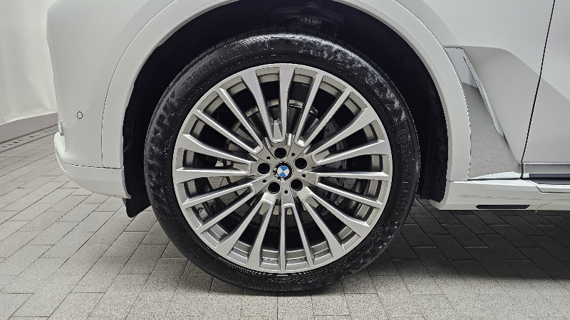 car BMW X7 id58005 photo #5