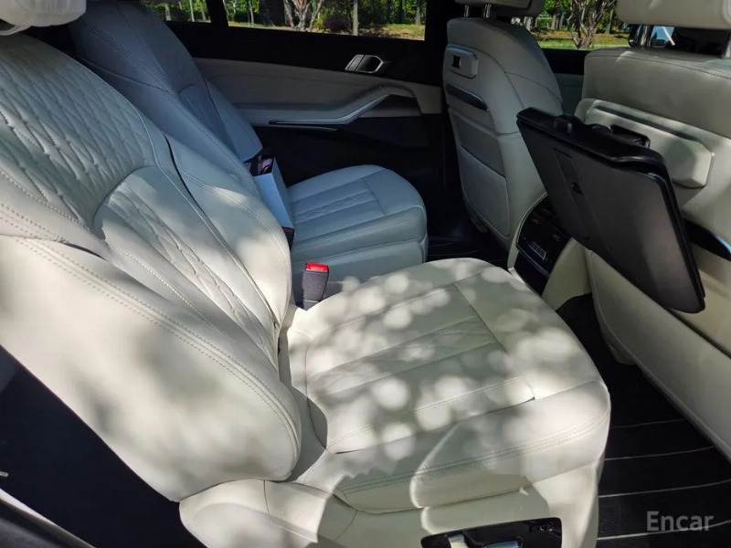 car BMW X7 id58013 photo #12