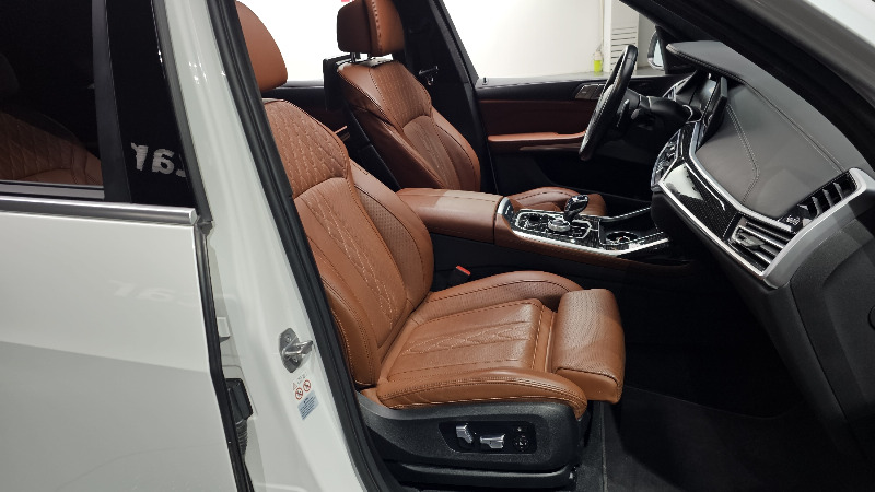 car BMW X7 id58014 photo #10