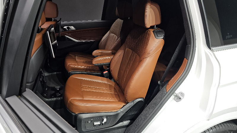 car BMW X7 id58014 photo #12