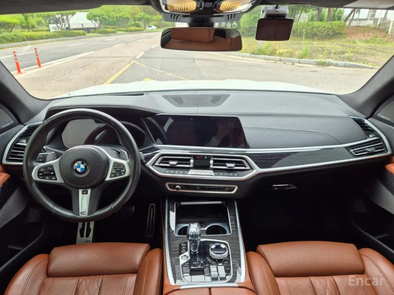 car BMW X7 id58021 photo #10