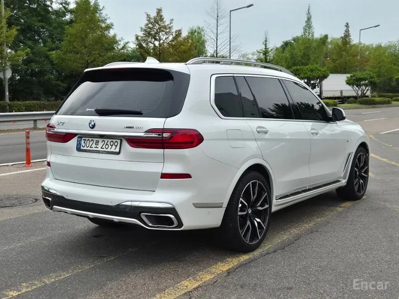 car BMW X7 id58021 photo #4