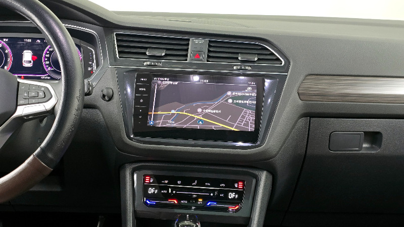 car Volkswagen Tiguan id58205 photo #14