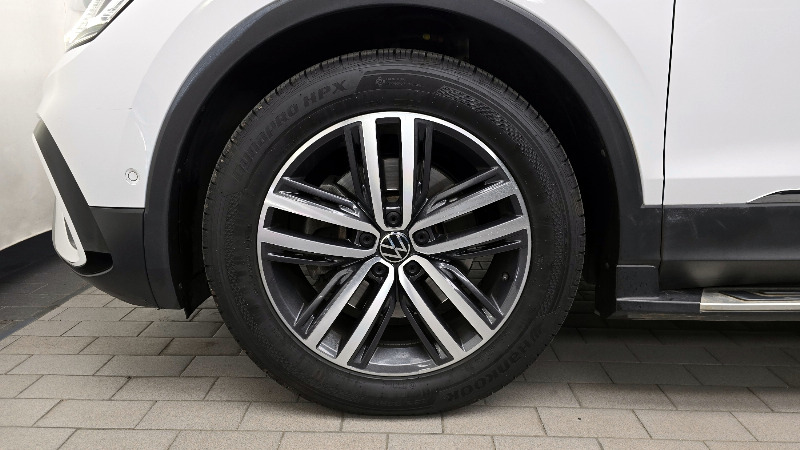 car Volkswagen Tiguan id58205 photo #5