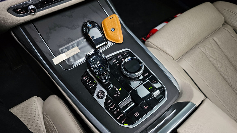 car BMW X7 id58233 photo #9