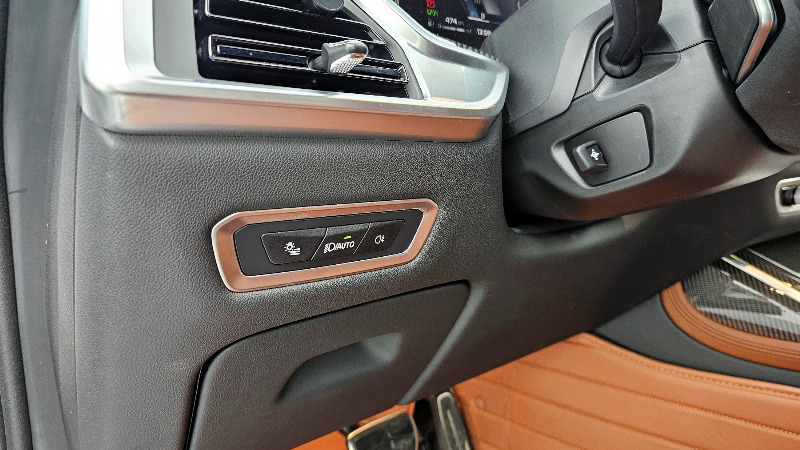 car BMW X7 id58237 photo #16