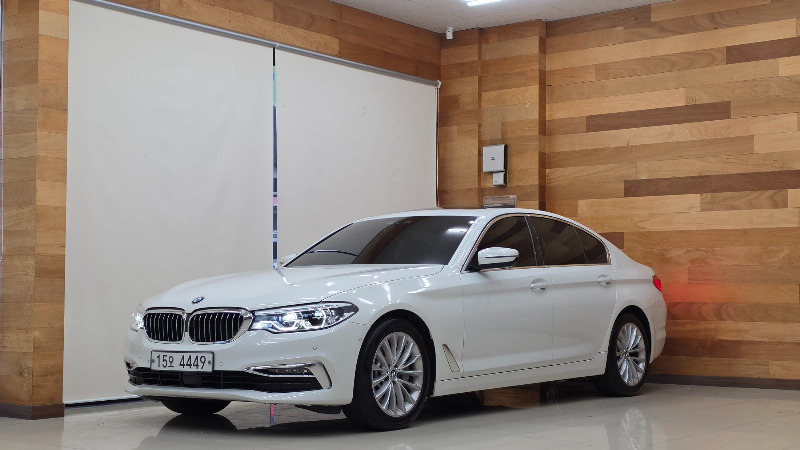 car BMW 5 Series id58247 main photo
