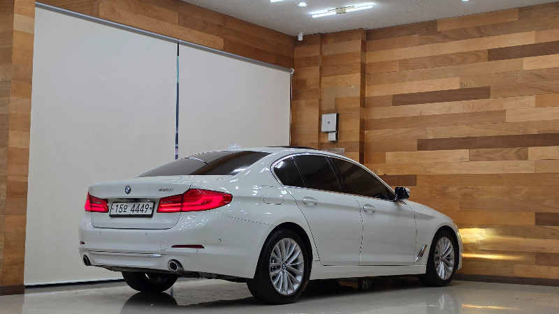 car BMW 5 Series id58247 photo #2
