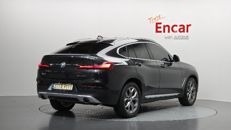 car BMW X4 id58258 photo #2