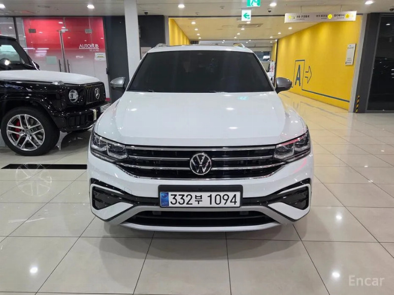 car Volkswagen Tiguan id58429 photo #3