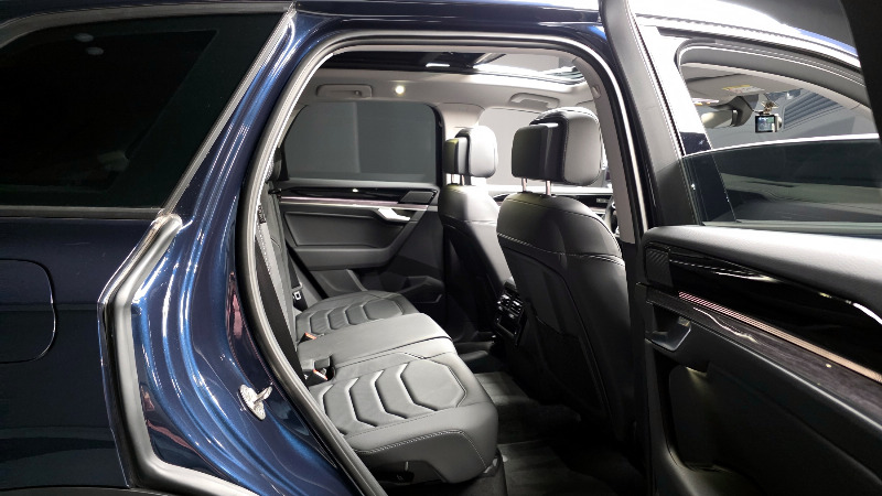 car Volkswagen Touareg id58433 photo #11